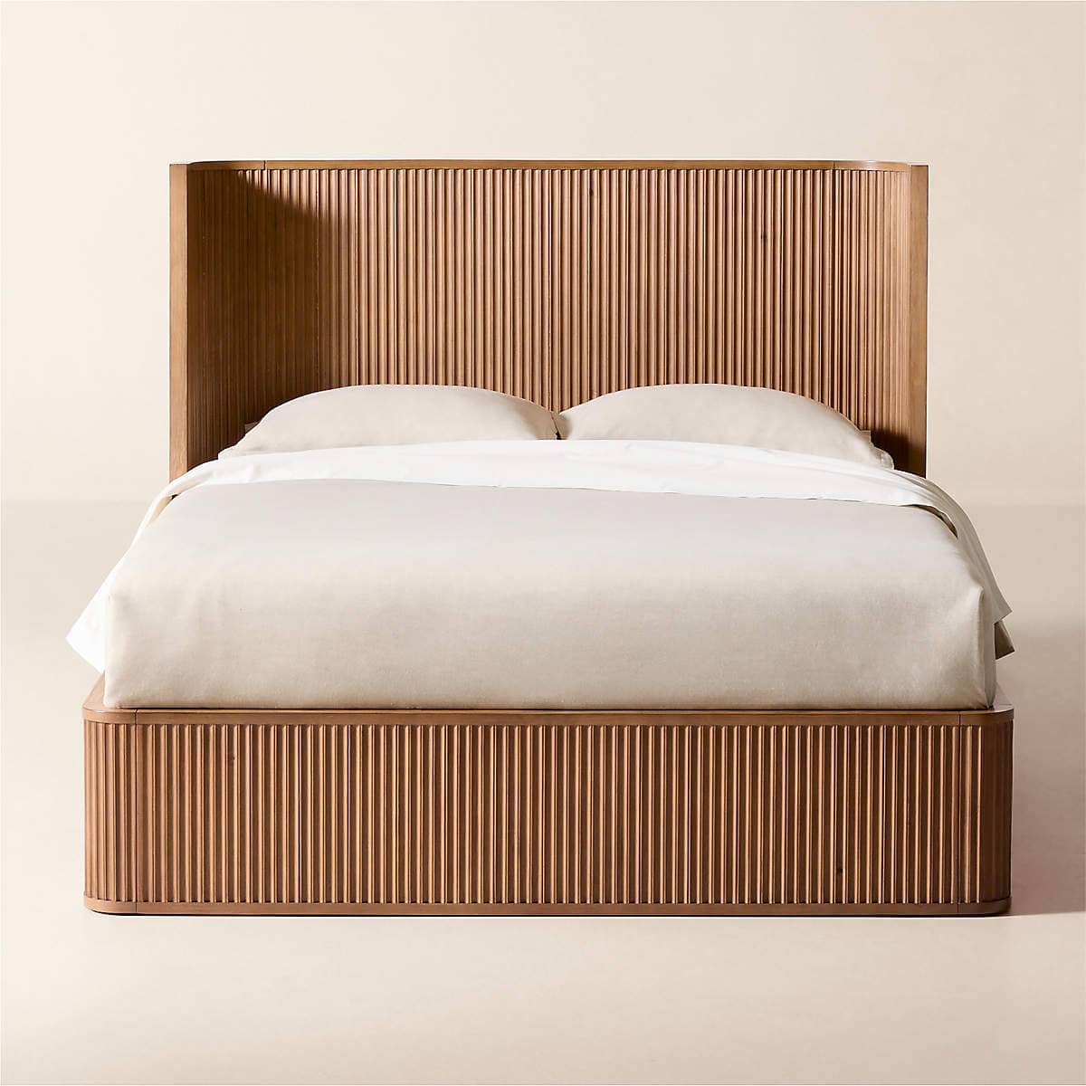 Razon Fluted Wood Queen Bed with Nightstands - 1