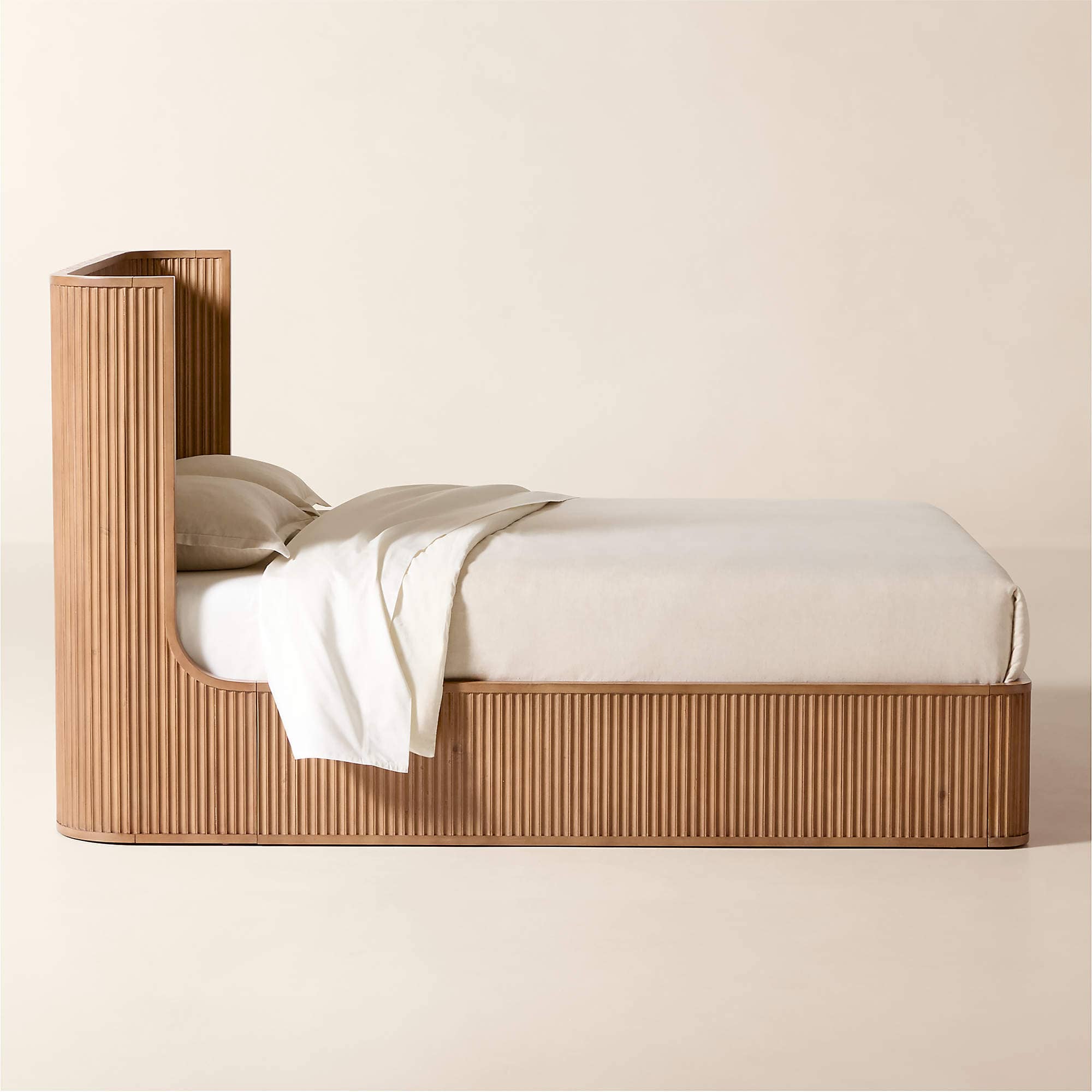 Razon Fluted Wood Queen Bed with Nightstands - 5