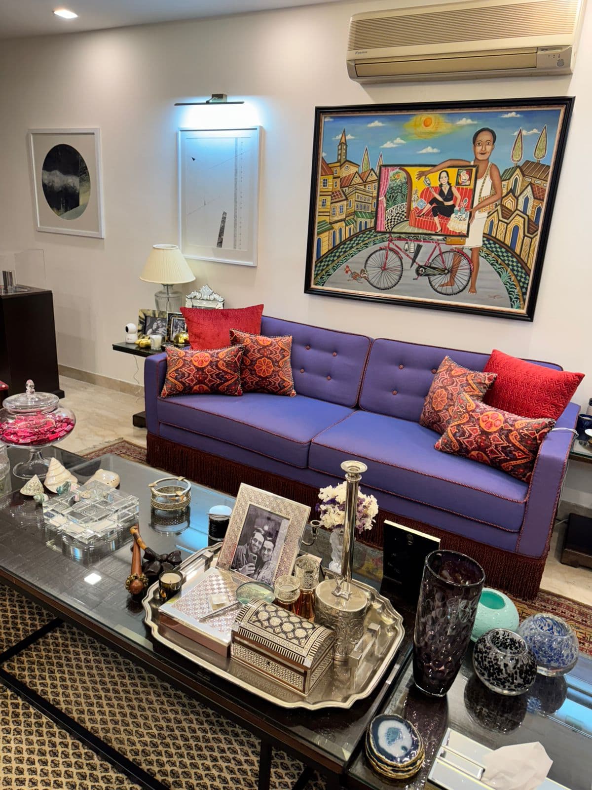 Colourful Vibes — An Art-Filled Maximalist Home detail 8