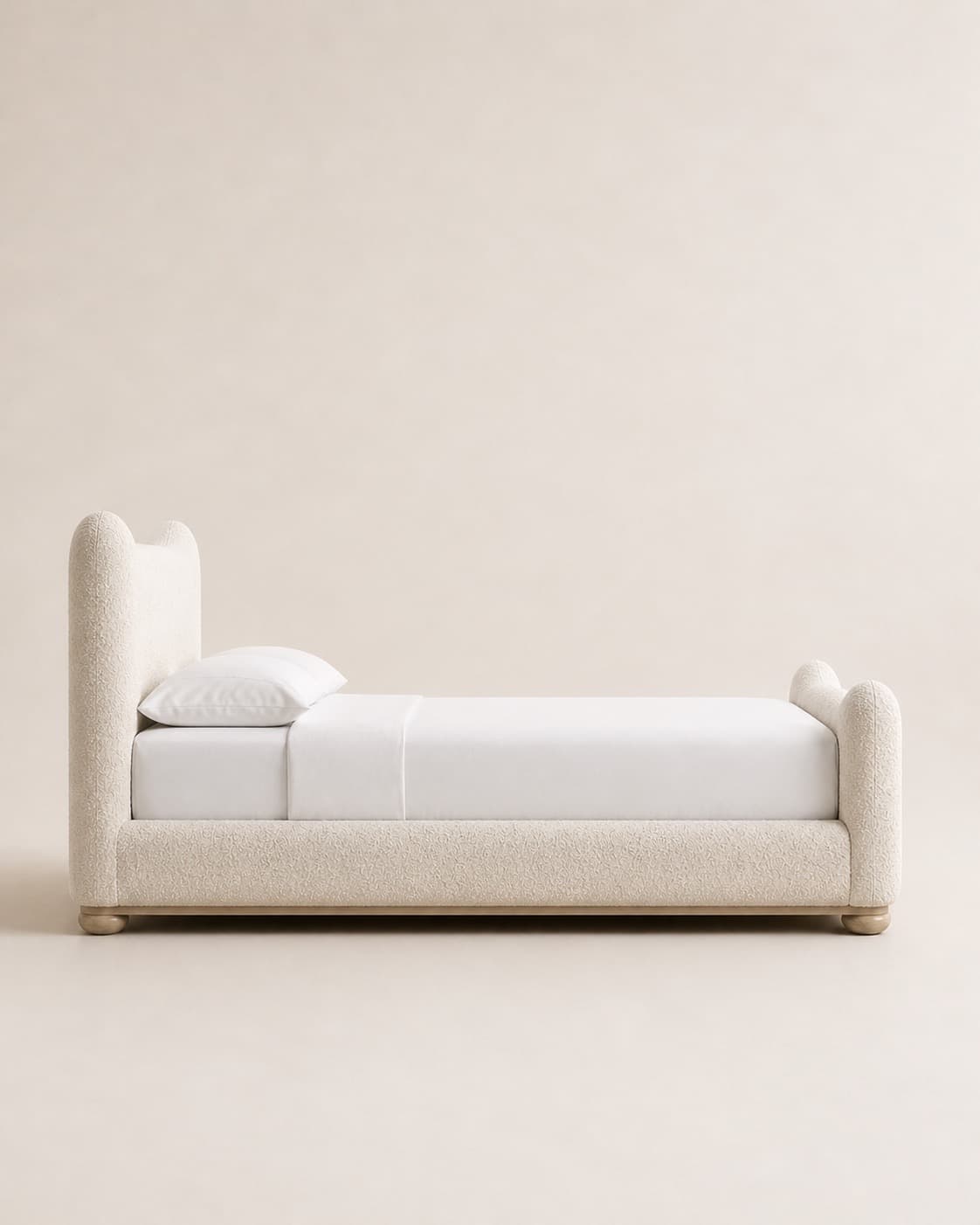 Cloud Curve Bouclé Bed - 3